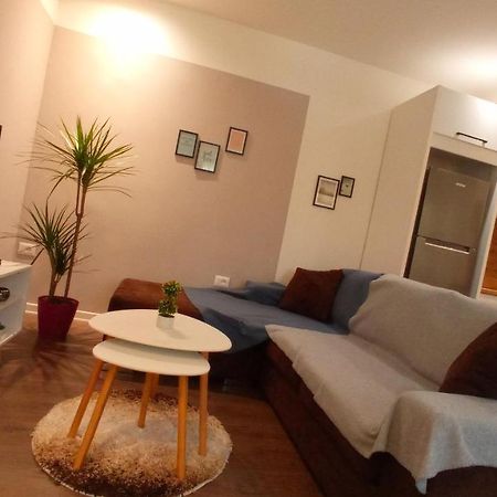 Tirana Apartment Garda Exterior photo